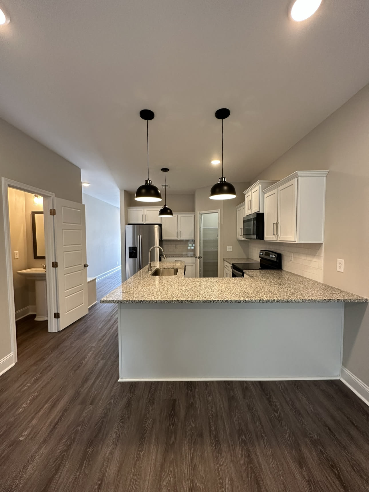 200 Drayton Drive – photo 4