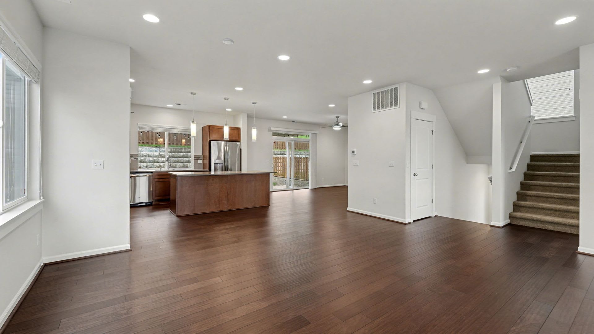 Brightview 4‑Bedroom with Main‑Floor Bedroom, 3‑Car Garage, and Exceptional Outdoor Space – photo 3