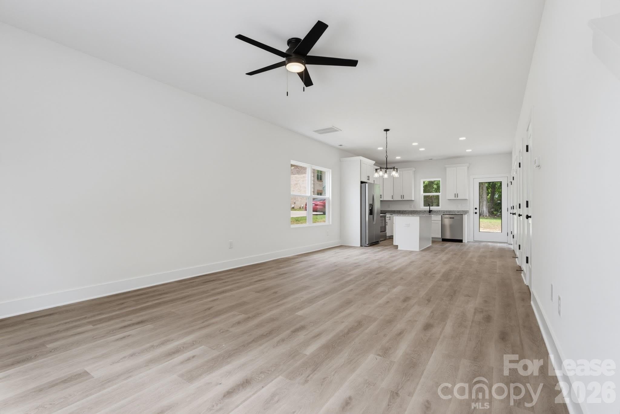 104 Maple Avenue NW – photo 3