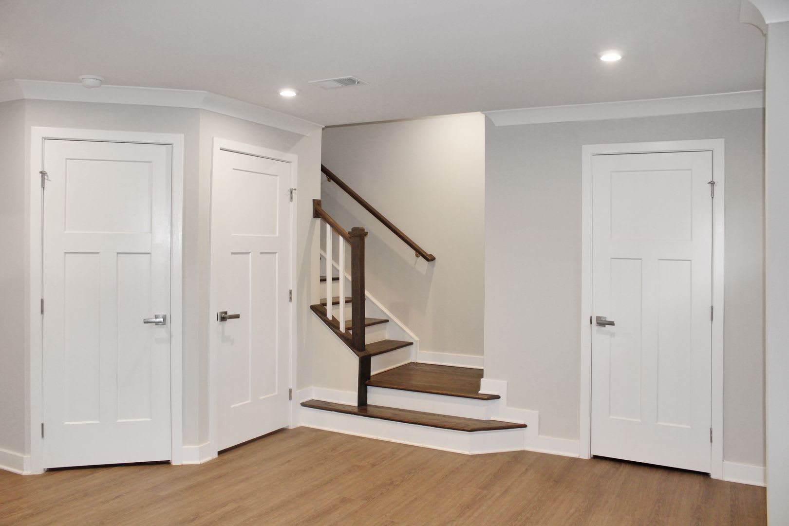 End-unit Townhouse with mountain views – photo 5
