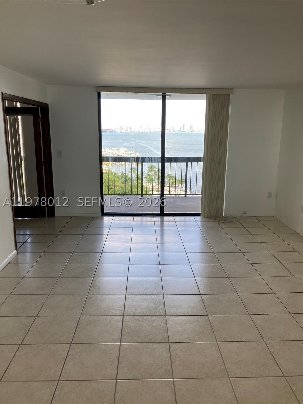 2333 Brickell Ave – photo 5