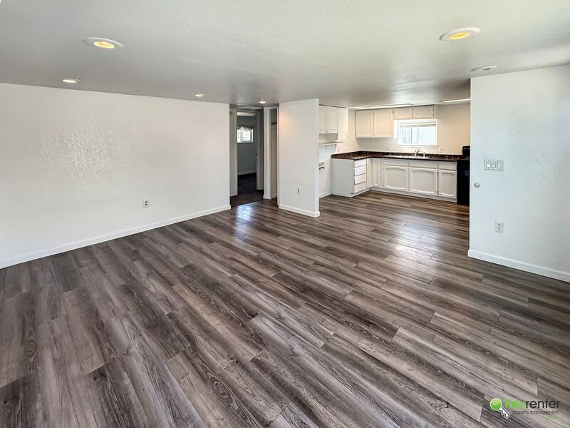 1110 Potter Avenue – photo 5