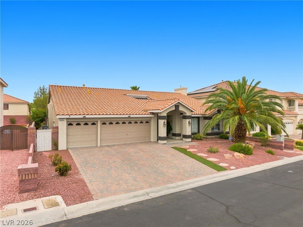 6540 Gossamer Fog Avenue – photo 2