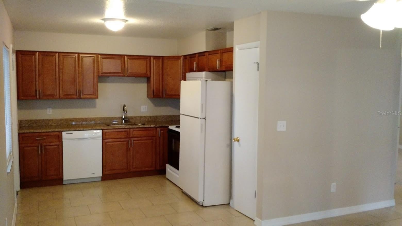 1419 DAVIDSON Street – photo 3