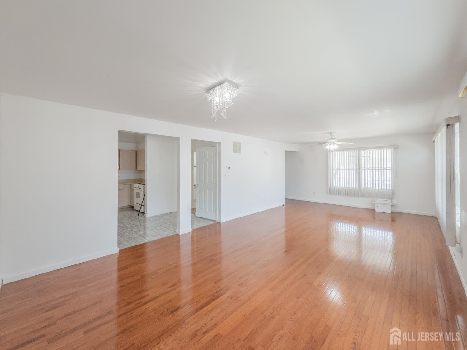 105-R Lowell Street – photo 4