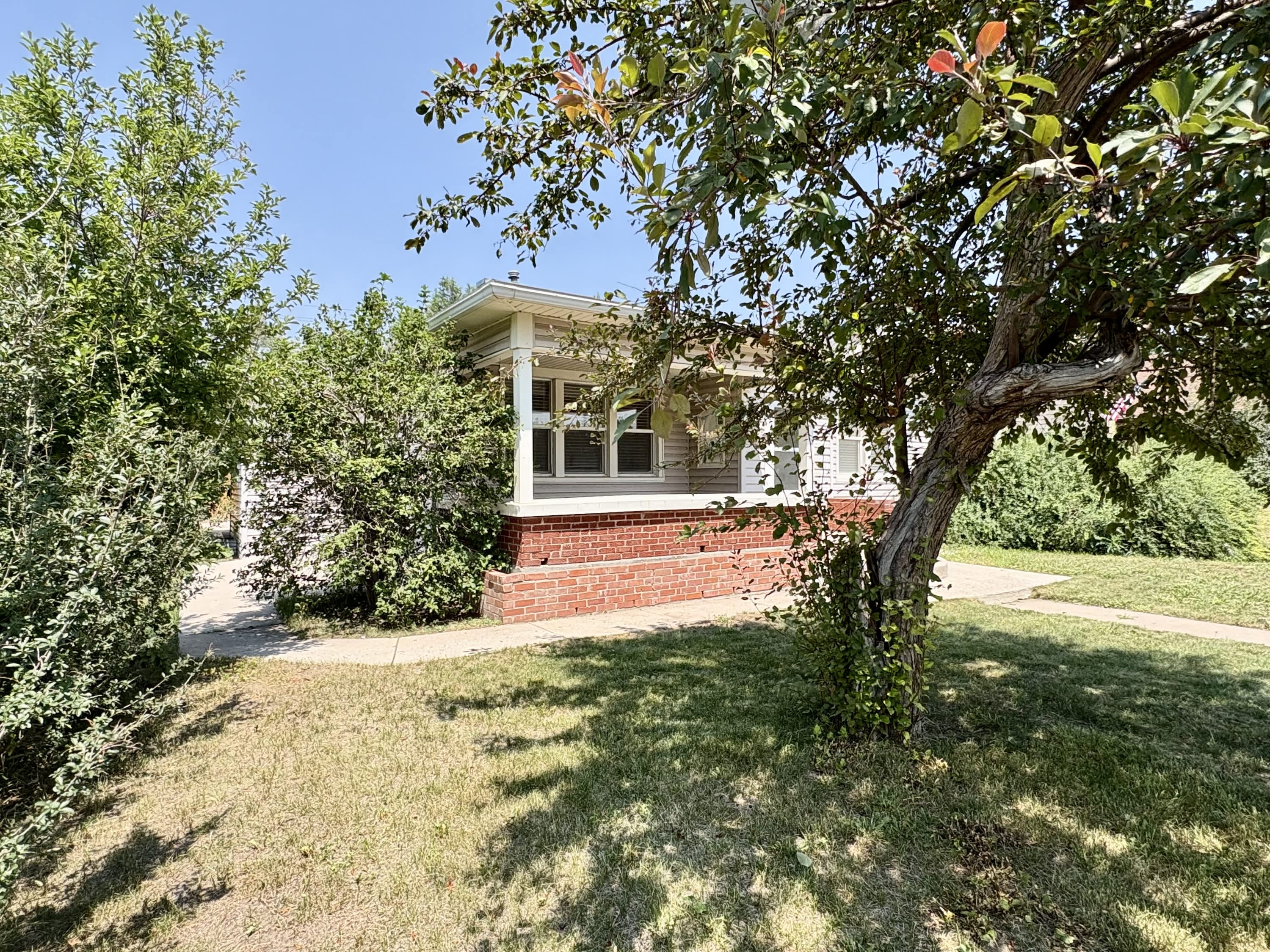 522 West Pershing Boulevard – photo 2