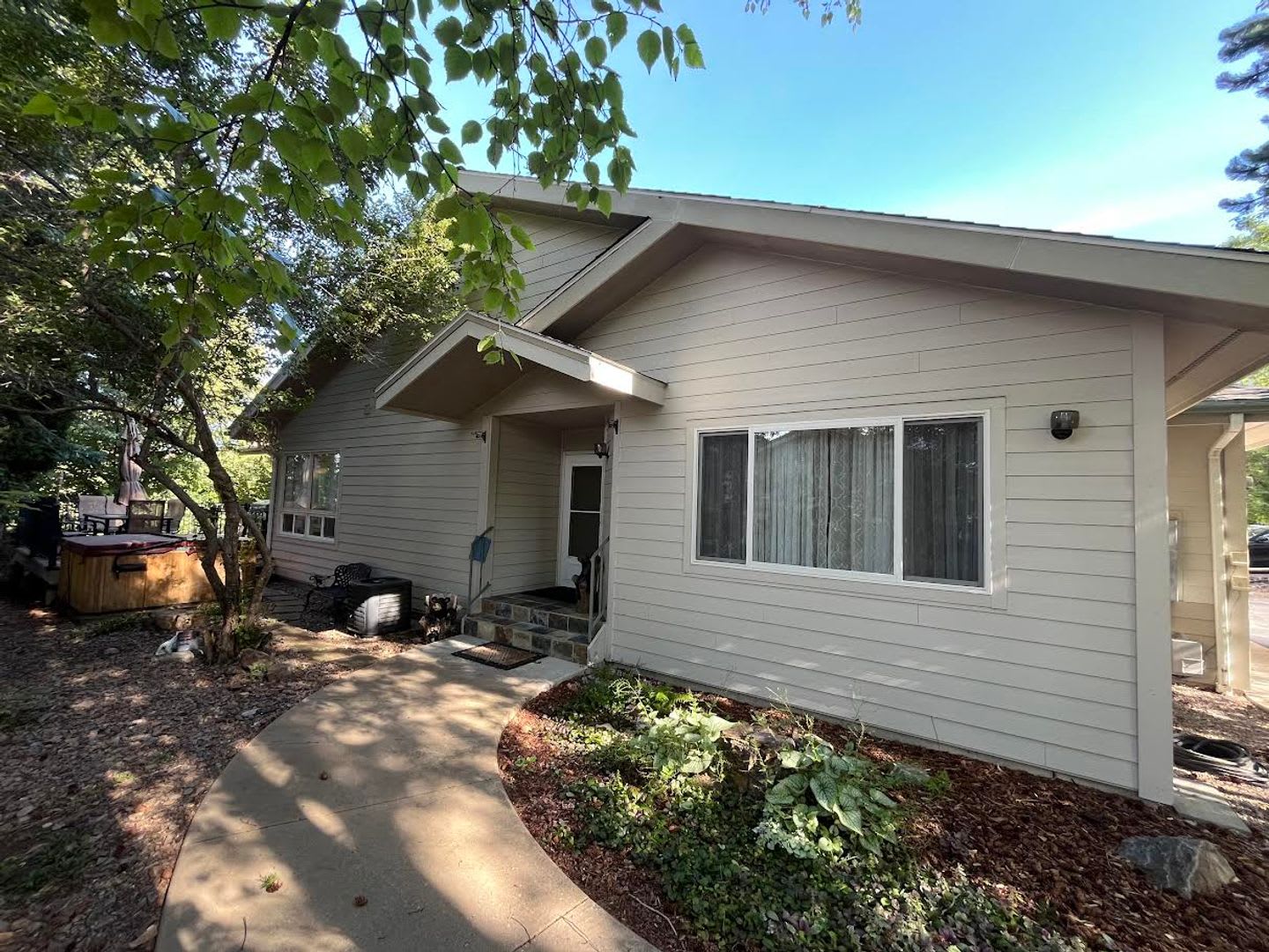 2 Bed 2 Bath Unfurnished Golf Course Townhouse – photo 3