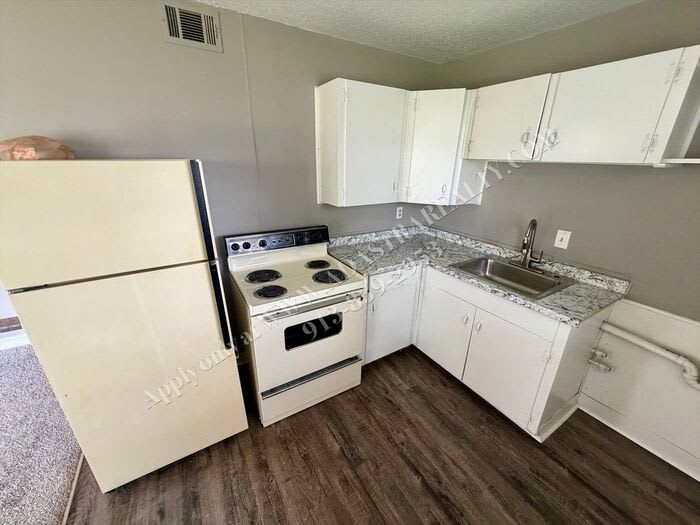 6007 East 153 Terrace – photo 5