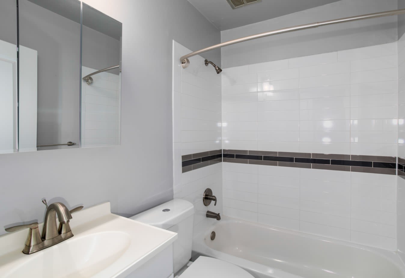 Ashley Court Apartments – photo 3