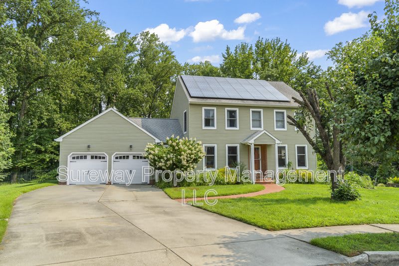 100 Westwood Hill – photo 1