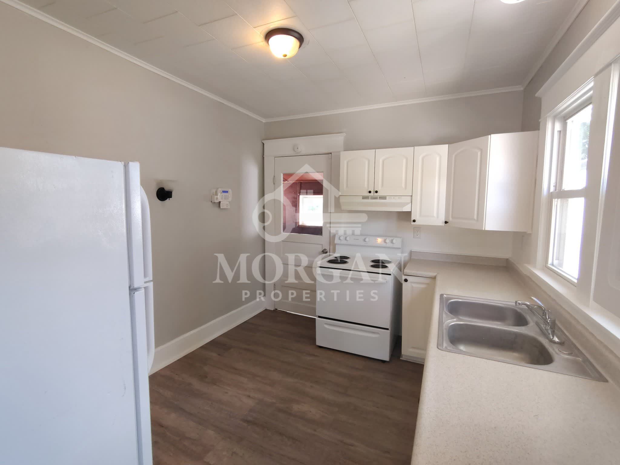 1327 Arrow Avenue – photo 4