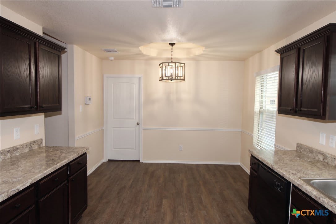 608 Rowdy Drive – photo 4