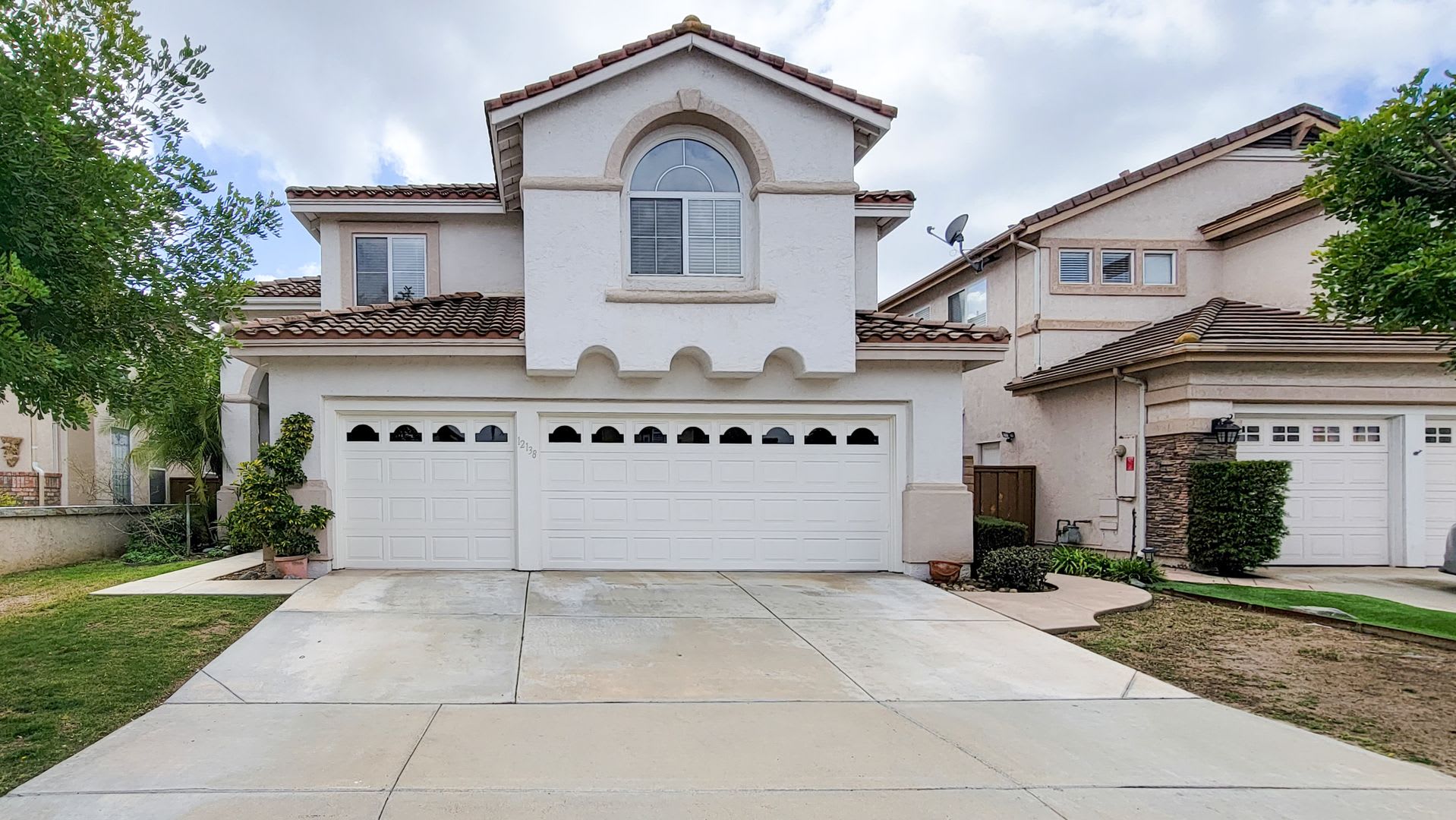 Large Home in Poway – photo 2