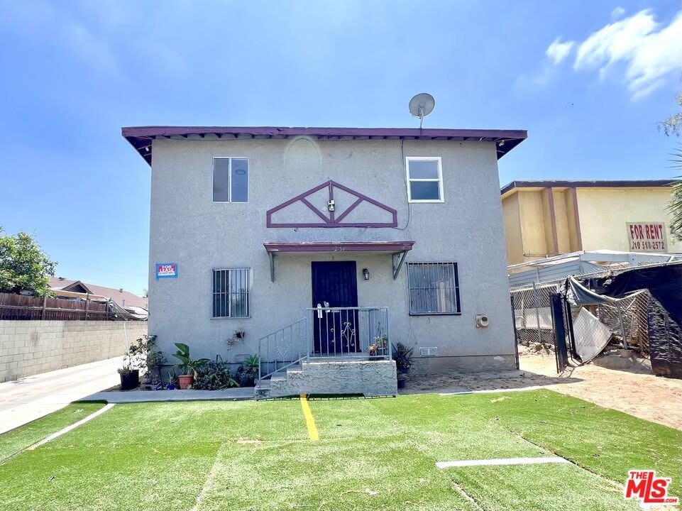 254 E Lanzit Ave – photo 1