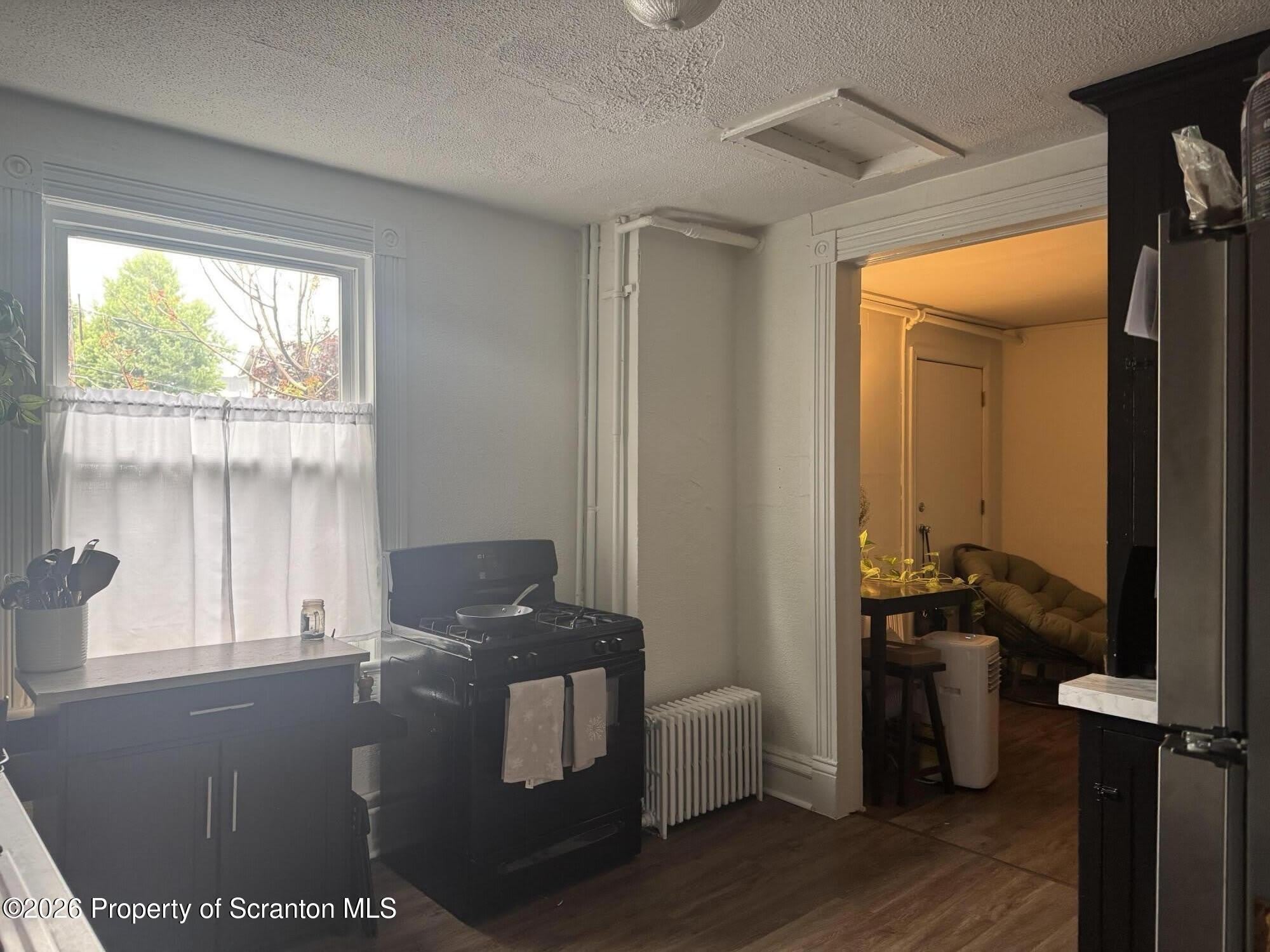 211 Grand Avenue – photo 4