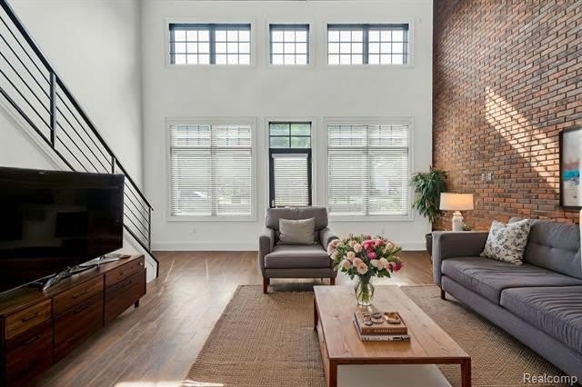 441 S Eton – photo 2