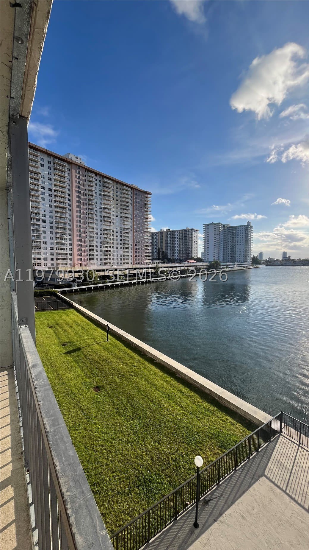 17500 N Bay Rd – photo 2