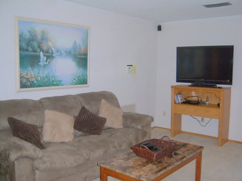 829 E 12th Ave – photo 3