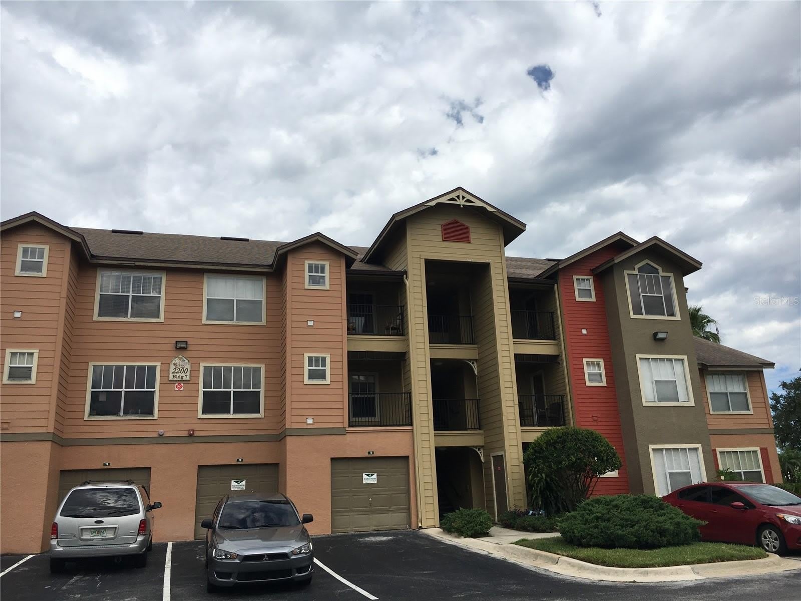 2200 KEY W Court – photo 1