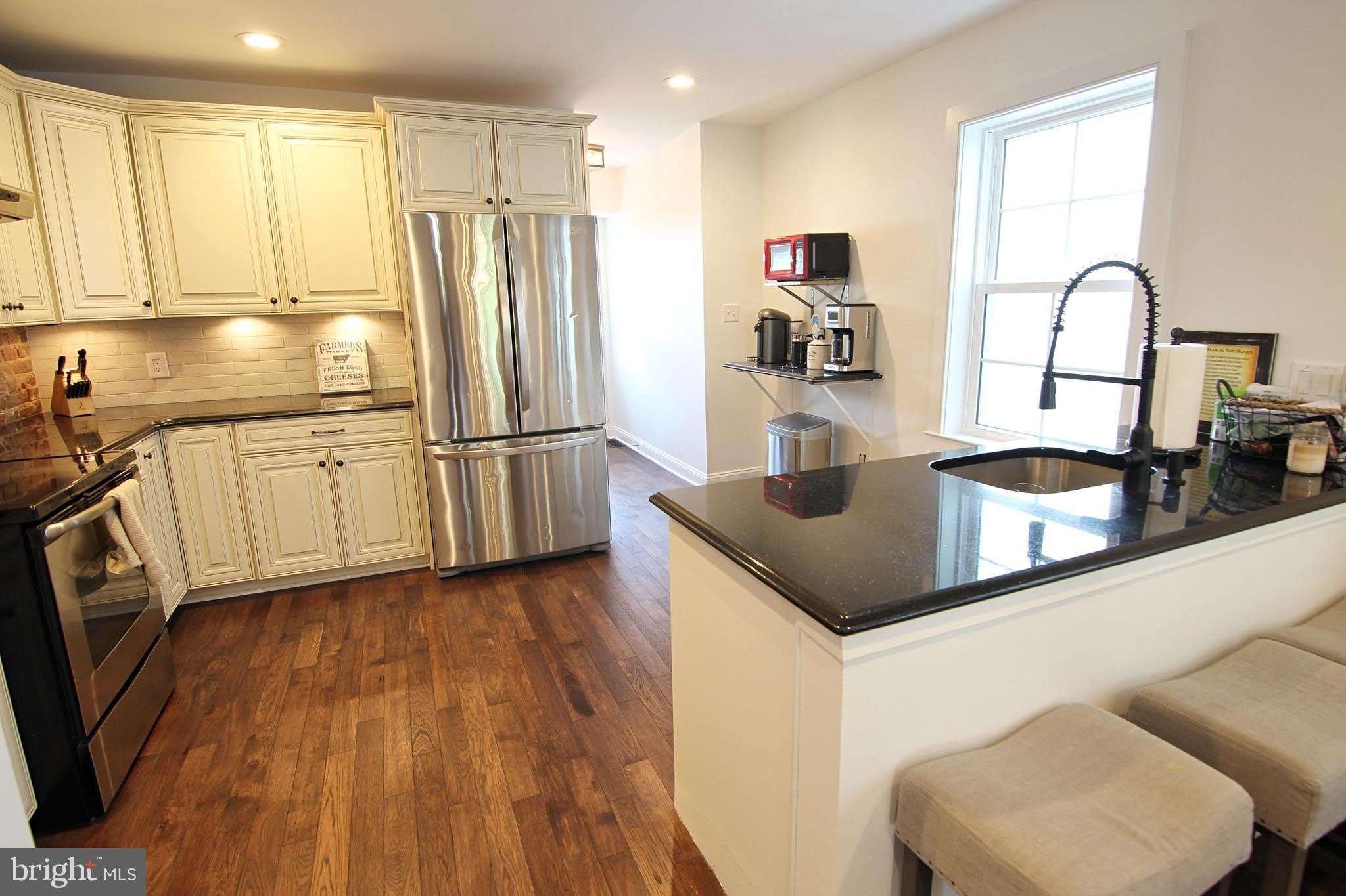 154 WOOD Street – photo 5