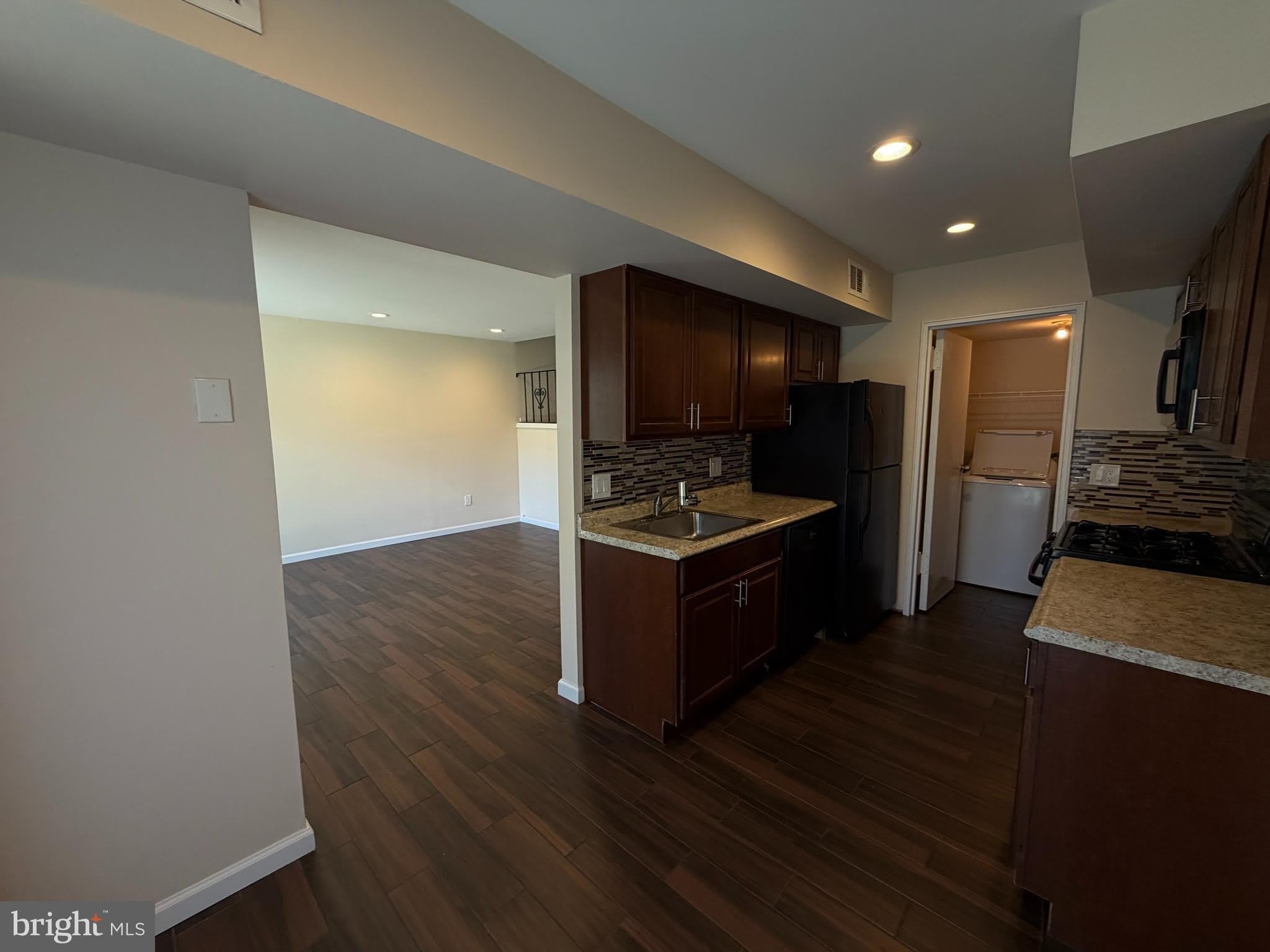 406 BRANDYWINE Court – photo 4
