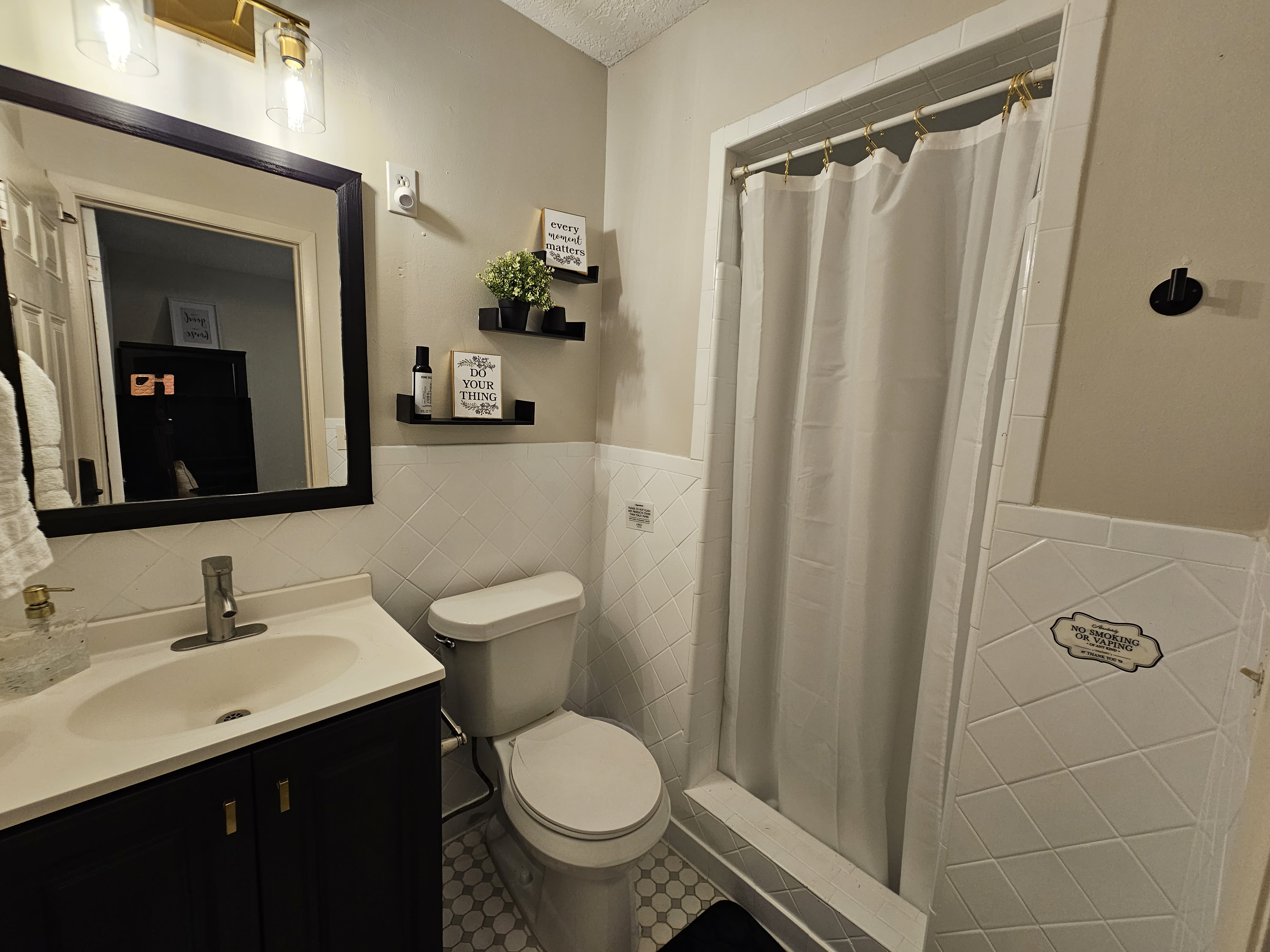 4220 Lane Avenue South – photo 2