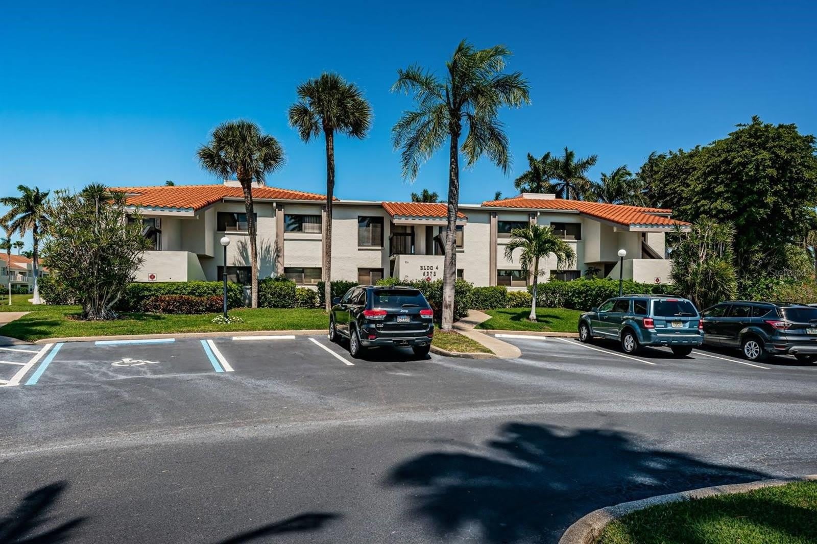 6273 BAHIA DEL MAR Boulevard – photo 2