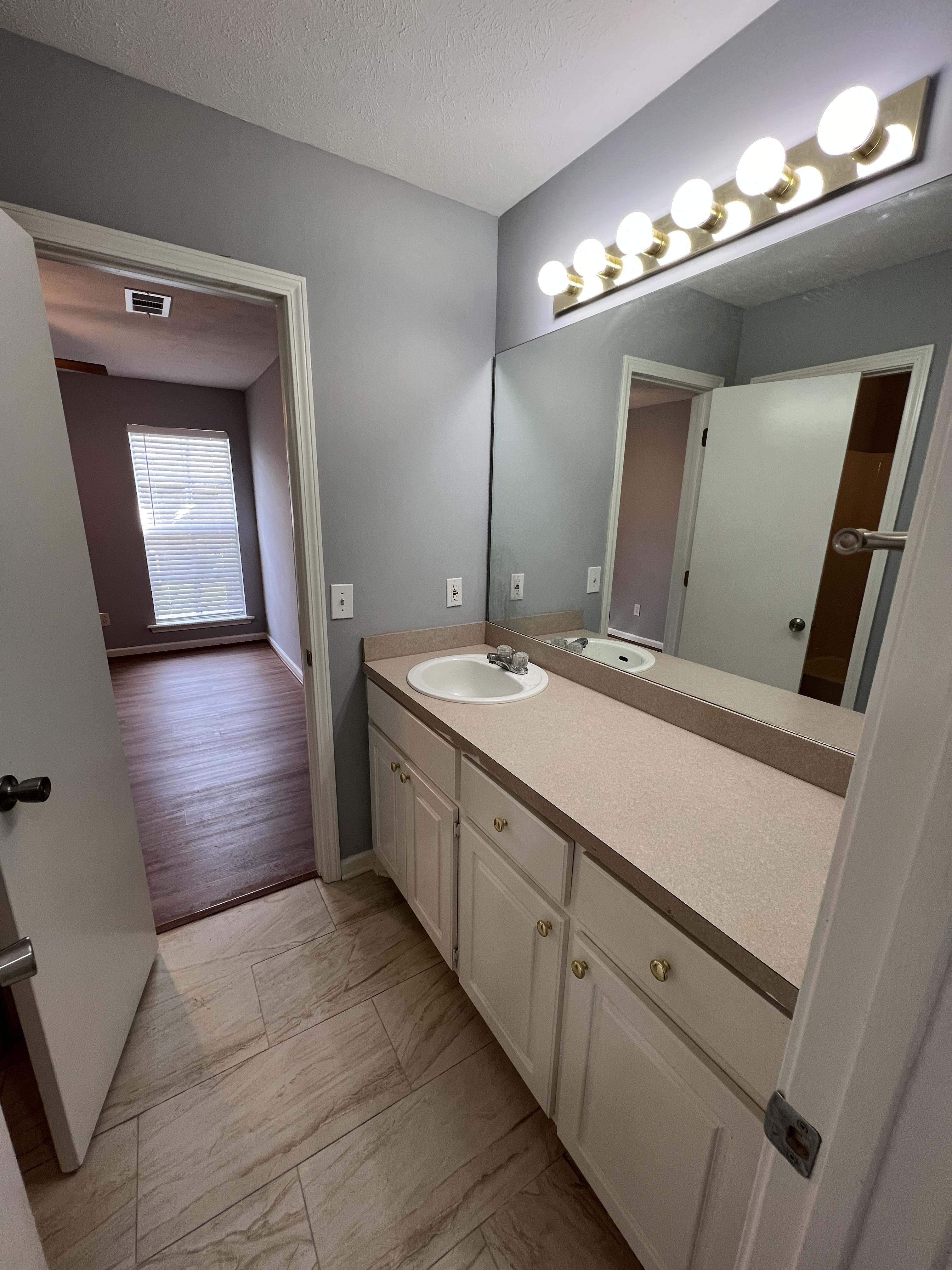 1013 Carlyle Cv – photo 5