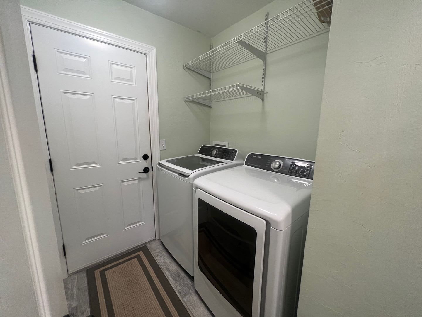 3-Bedroom Home in Hickory Forest – photo 3