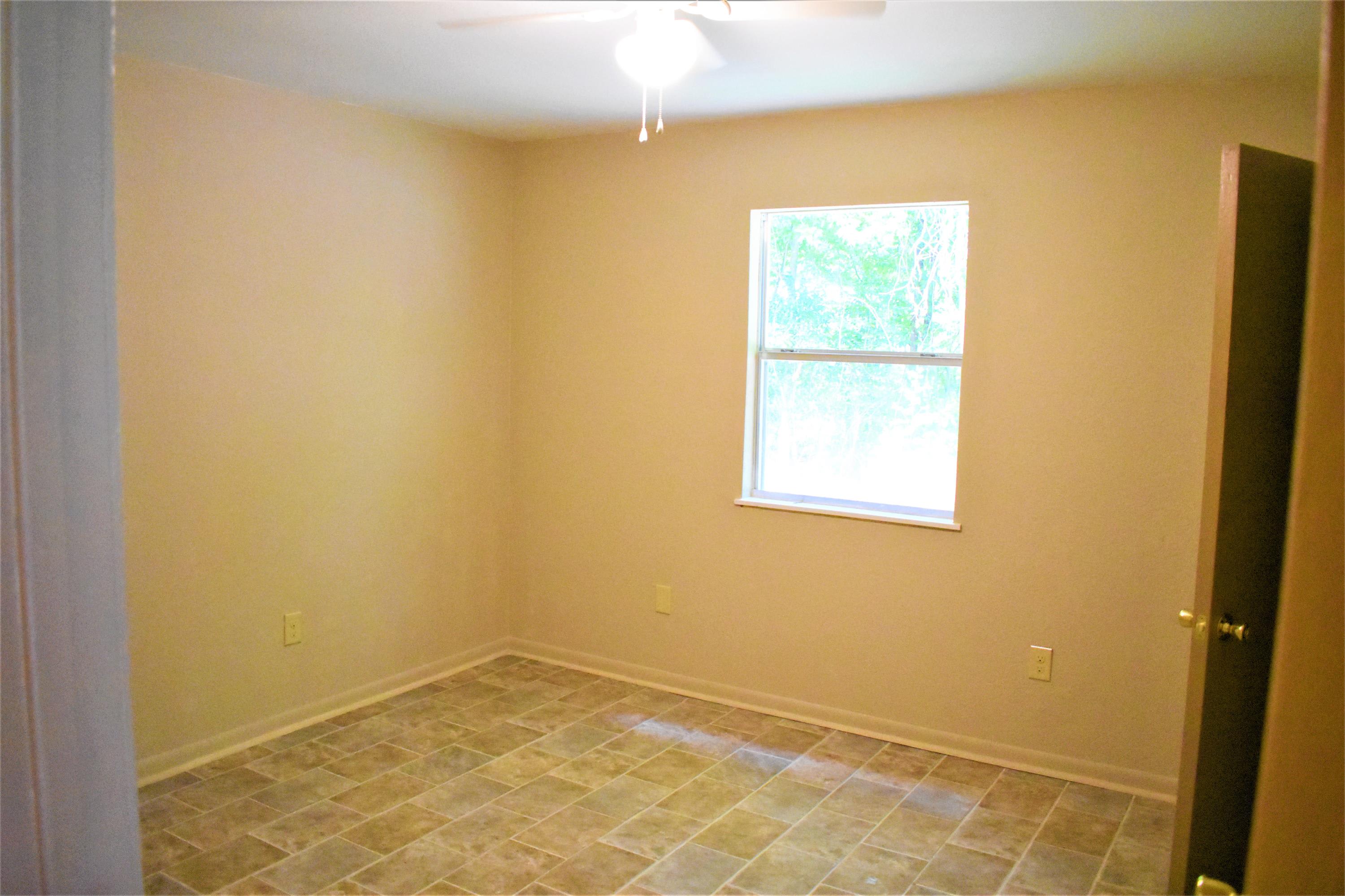 2114 Railroad St. – photo 5