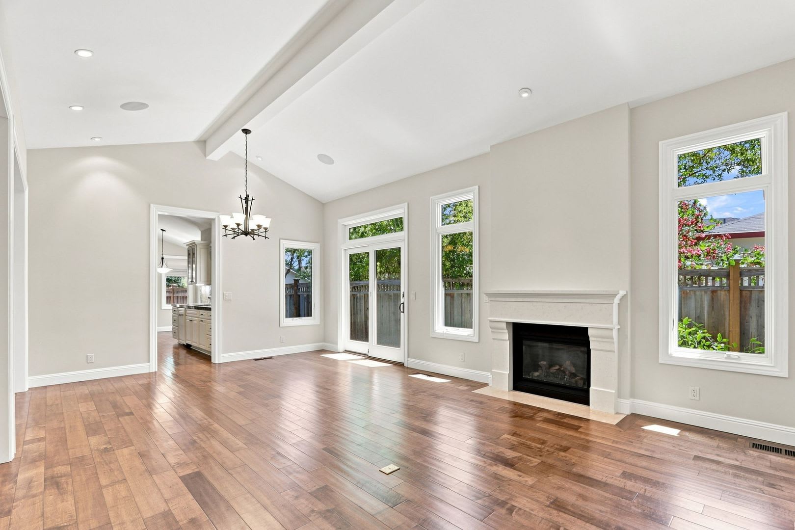 Beautiful 4-Bedroom 3.5-Bathroom Los Gatos Home – photo 4