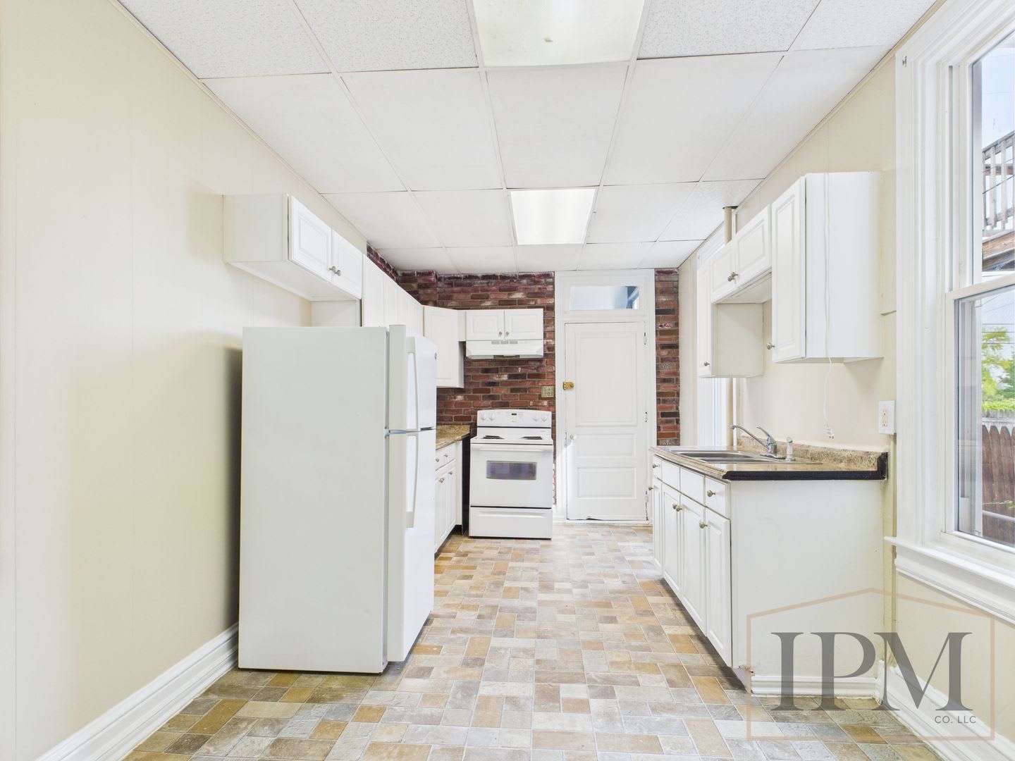 Apply Today Spacious 5 Bedroom Home For Rent – photo 4