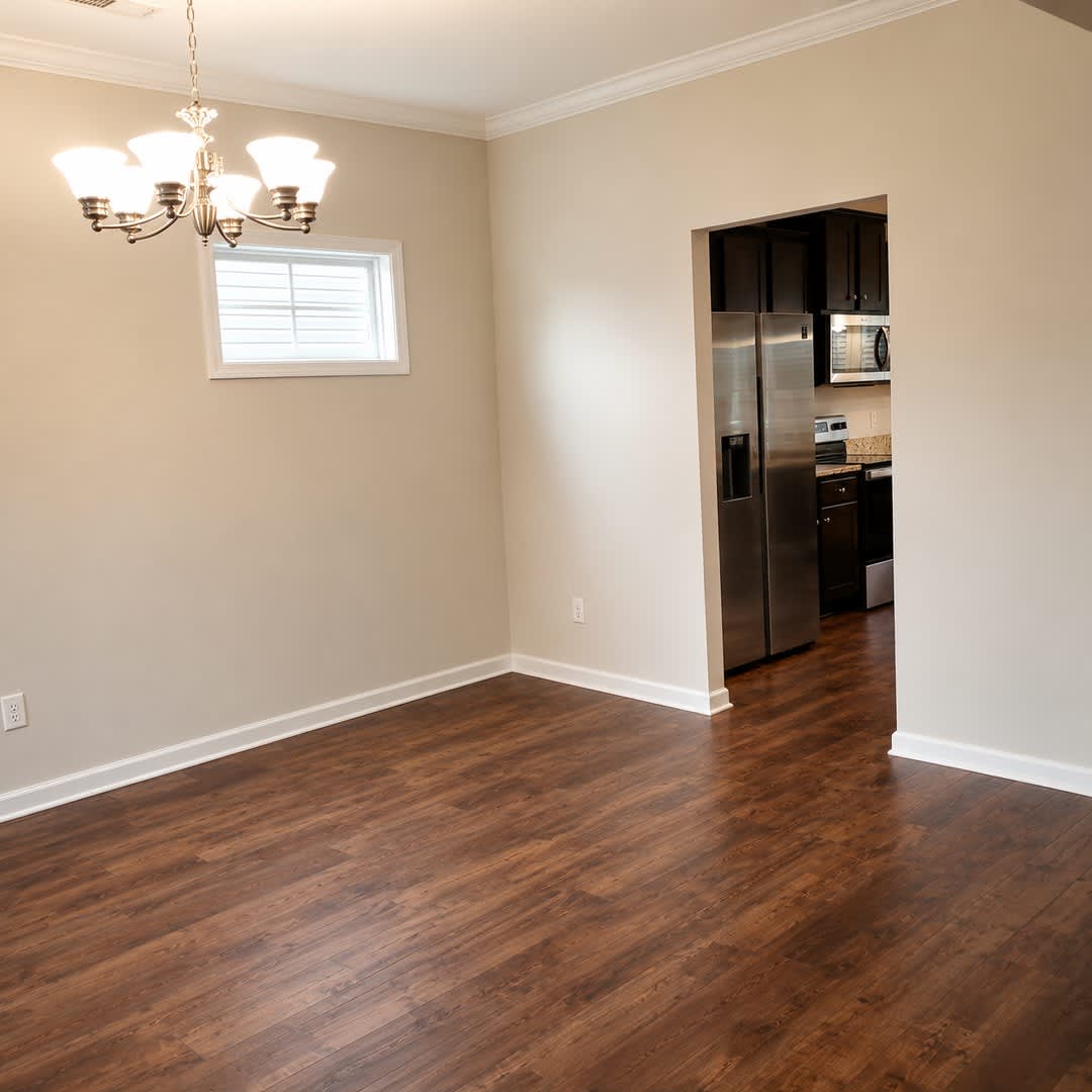 4BR Home with Community Pool! **Military Special!** – photo 3