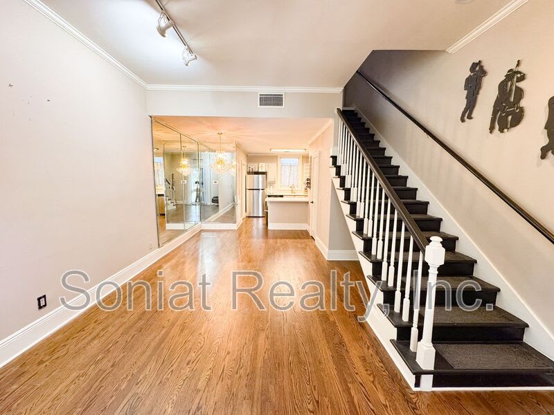 936 Conti Street – photo 2