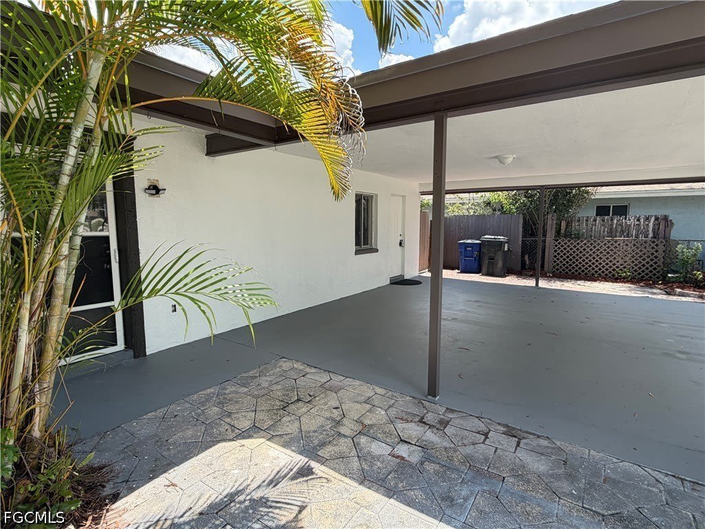 5831 Casablanca Court – photo 2