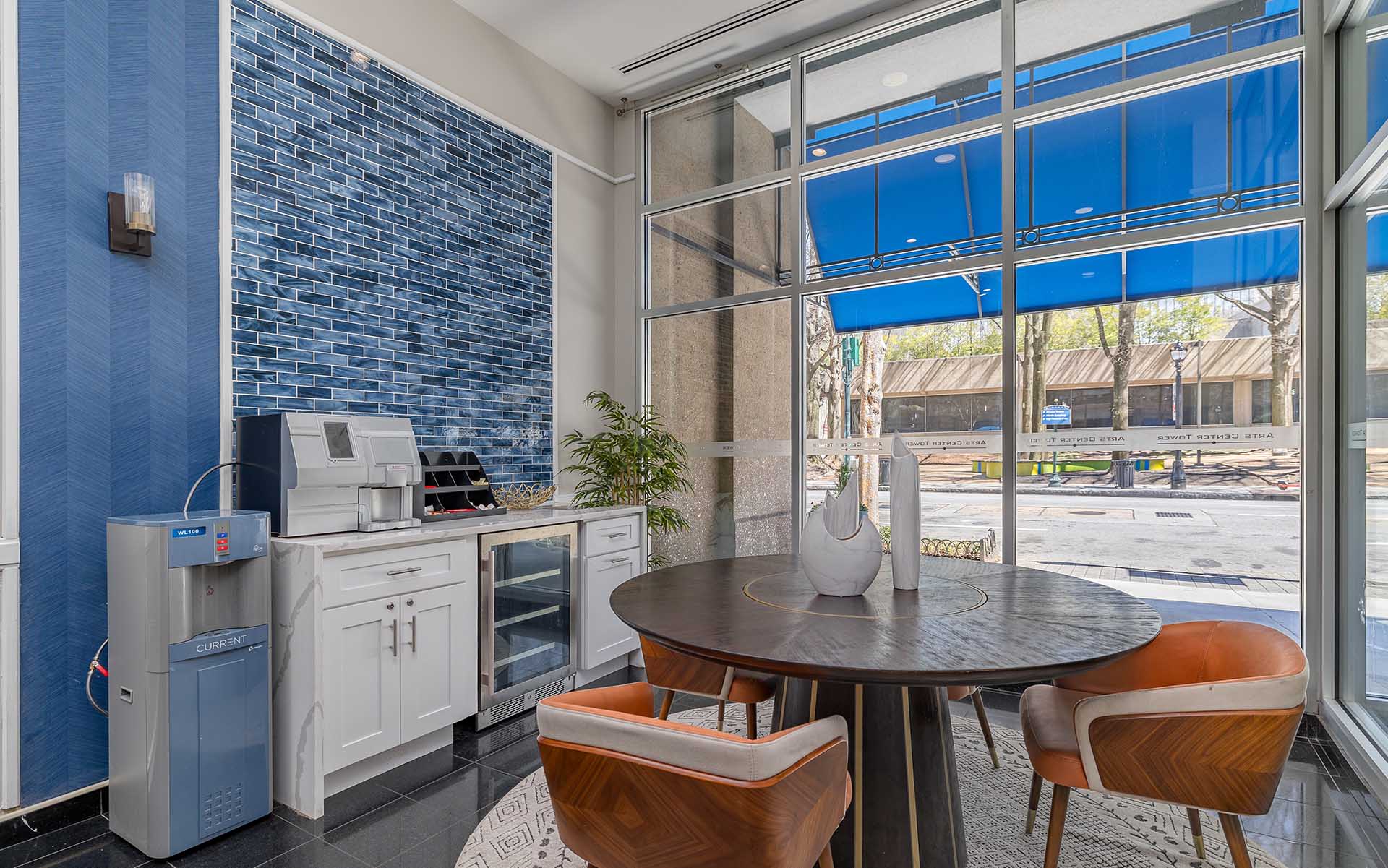 Arts Center Tower Apartments – photo 3