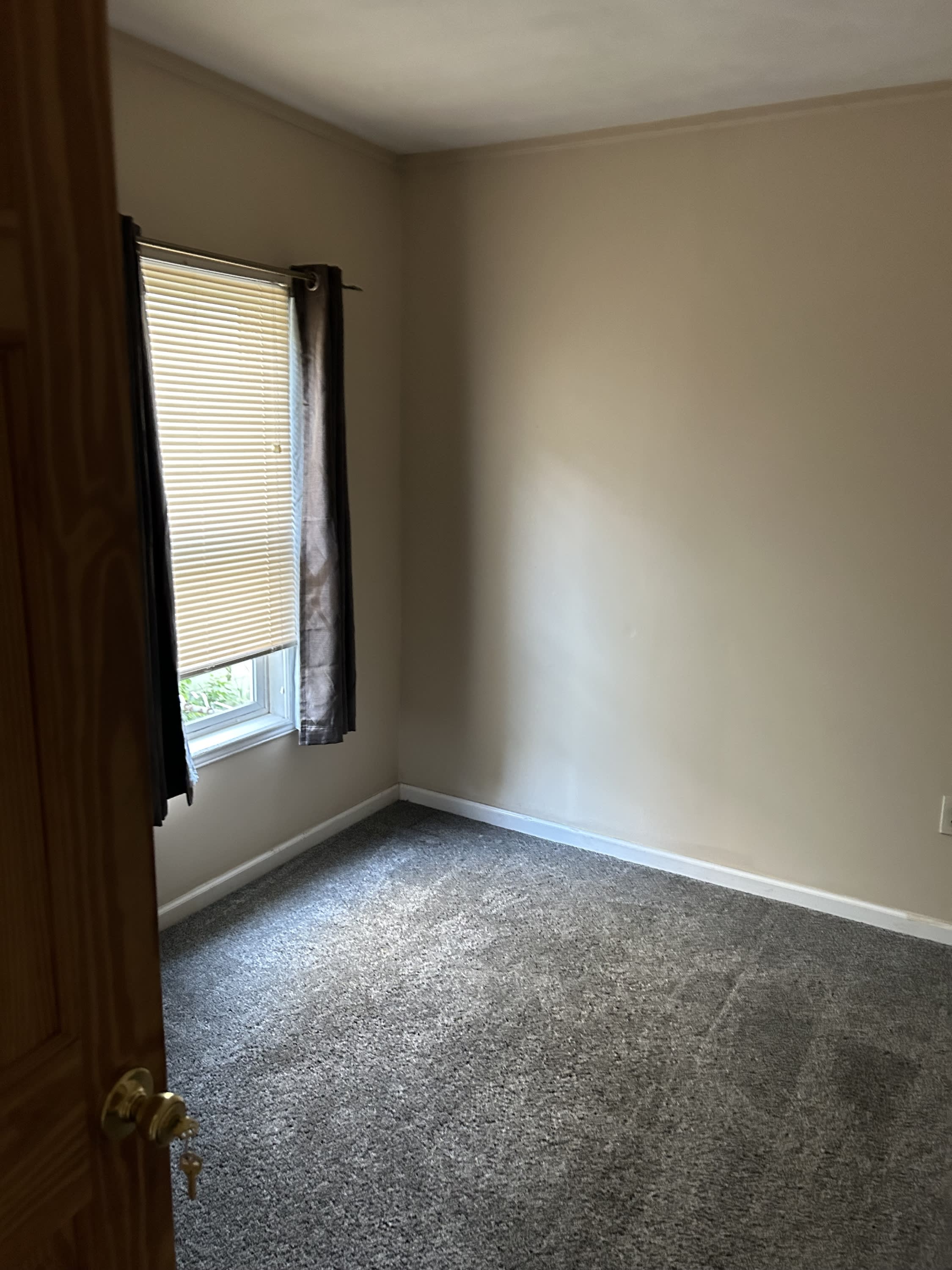 175 Lisbon Avenue – photo 2