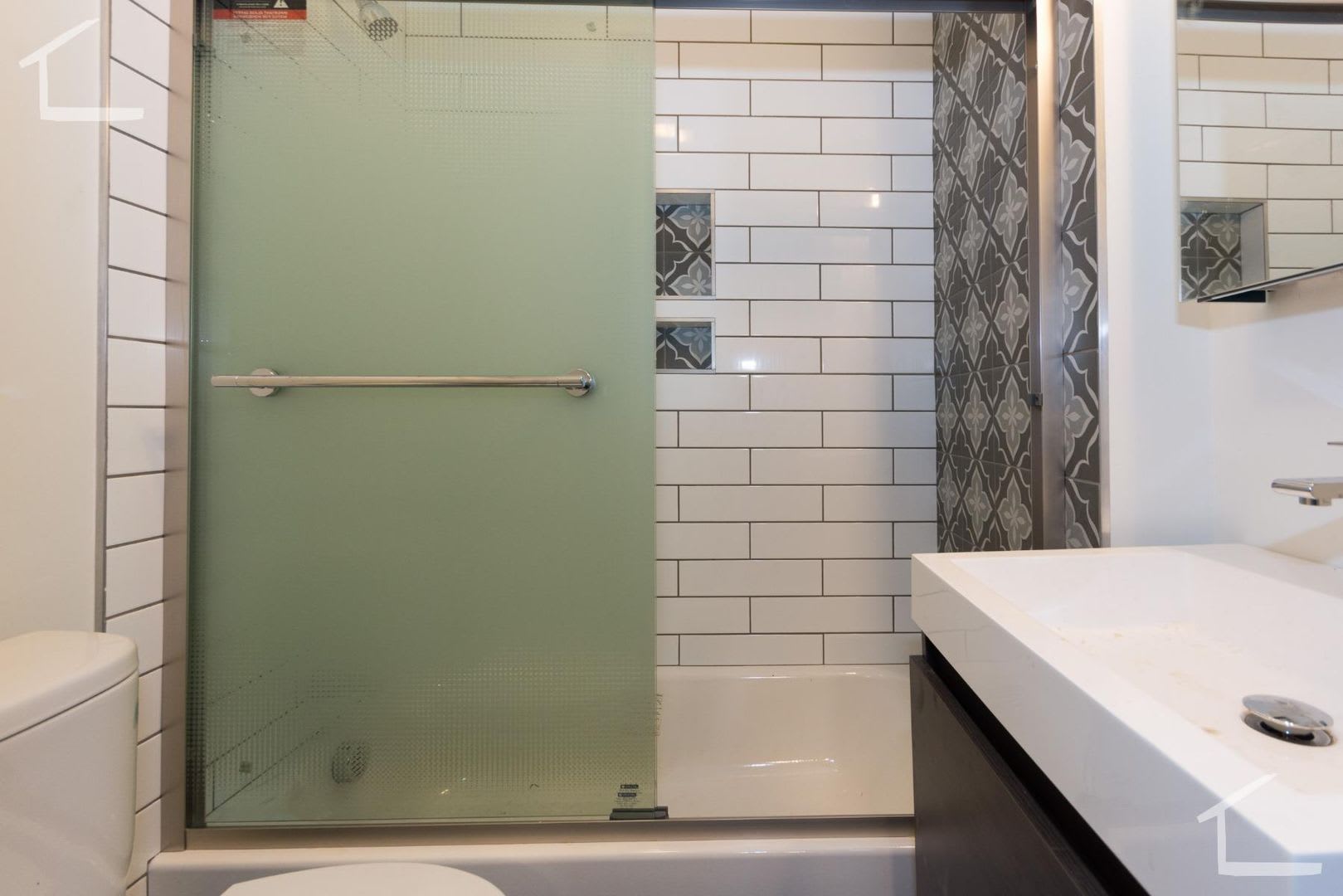 3 bed steps from Berklee – photo 5