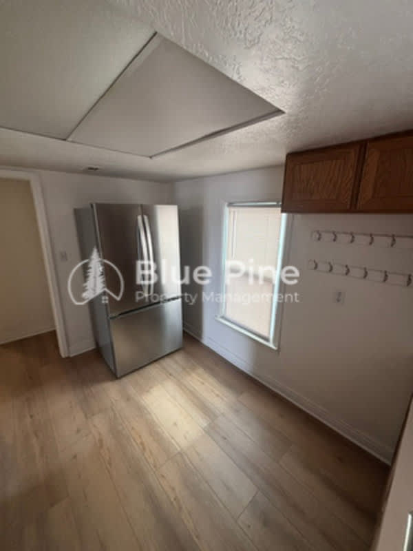 439 East Wyeth Street – photo 4