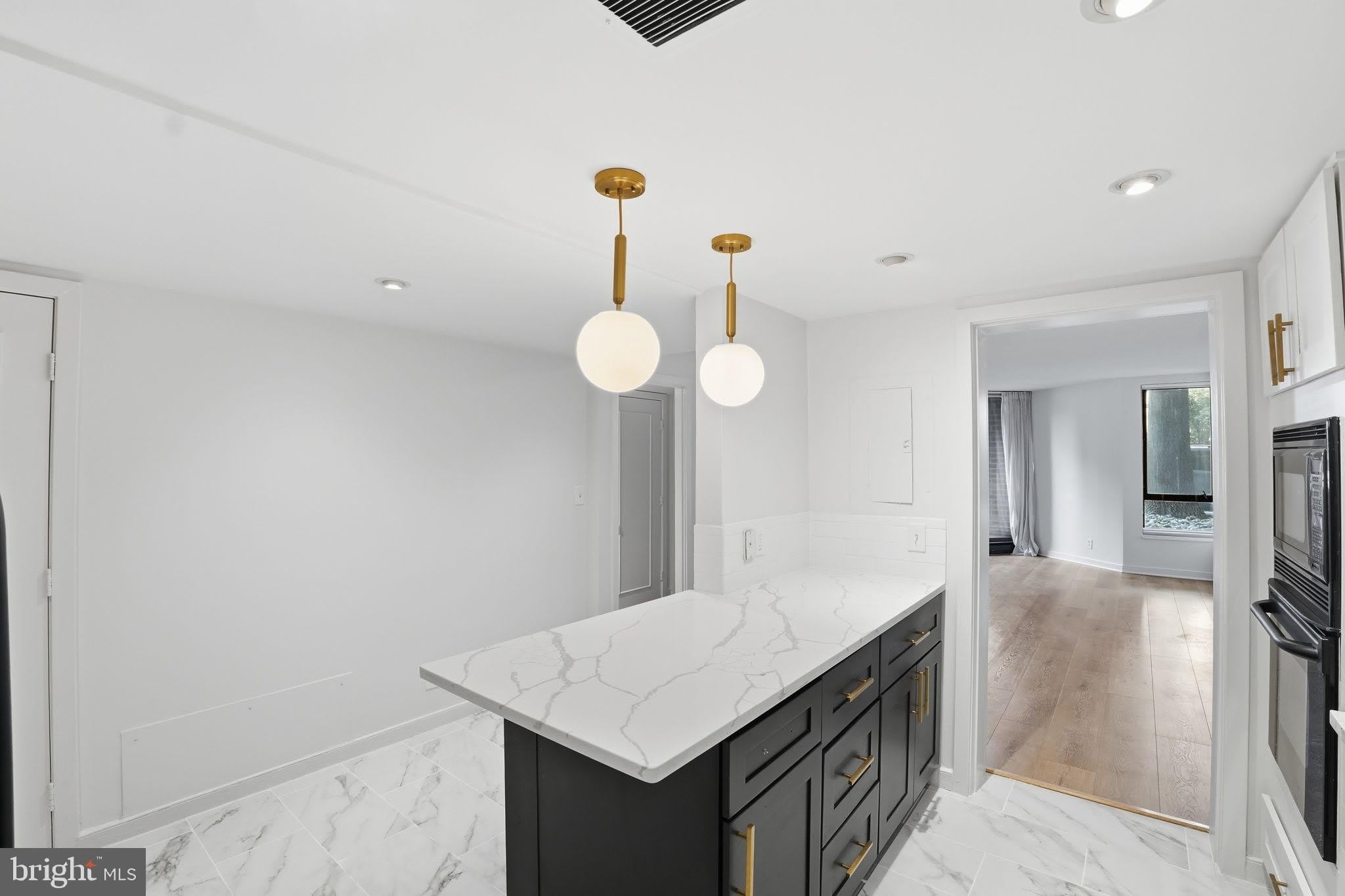 1099 22Nd Street Nw – photo 3