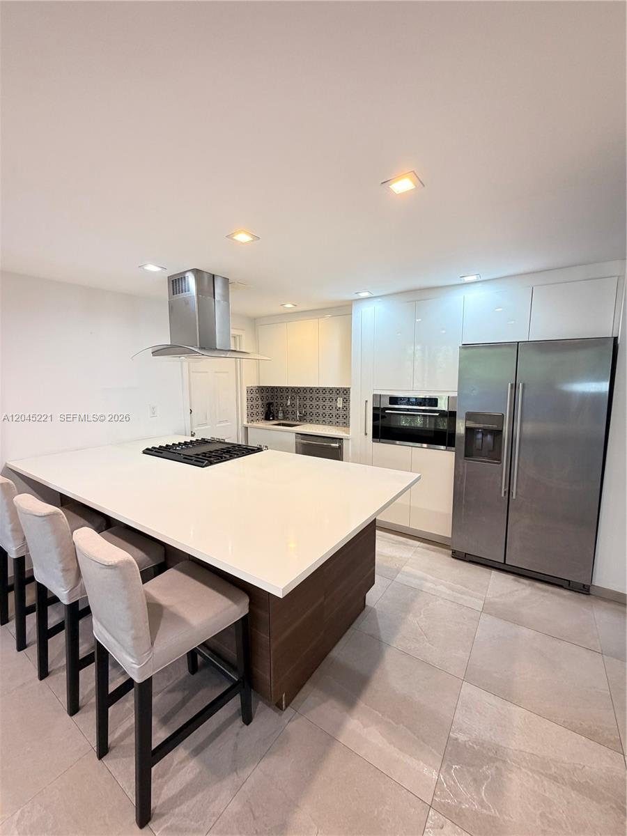360 Meridian Ave – photo 3