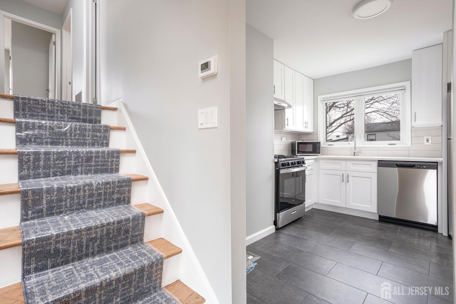 16 Outcalt Road – photo 2