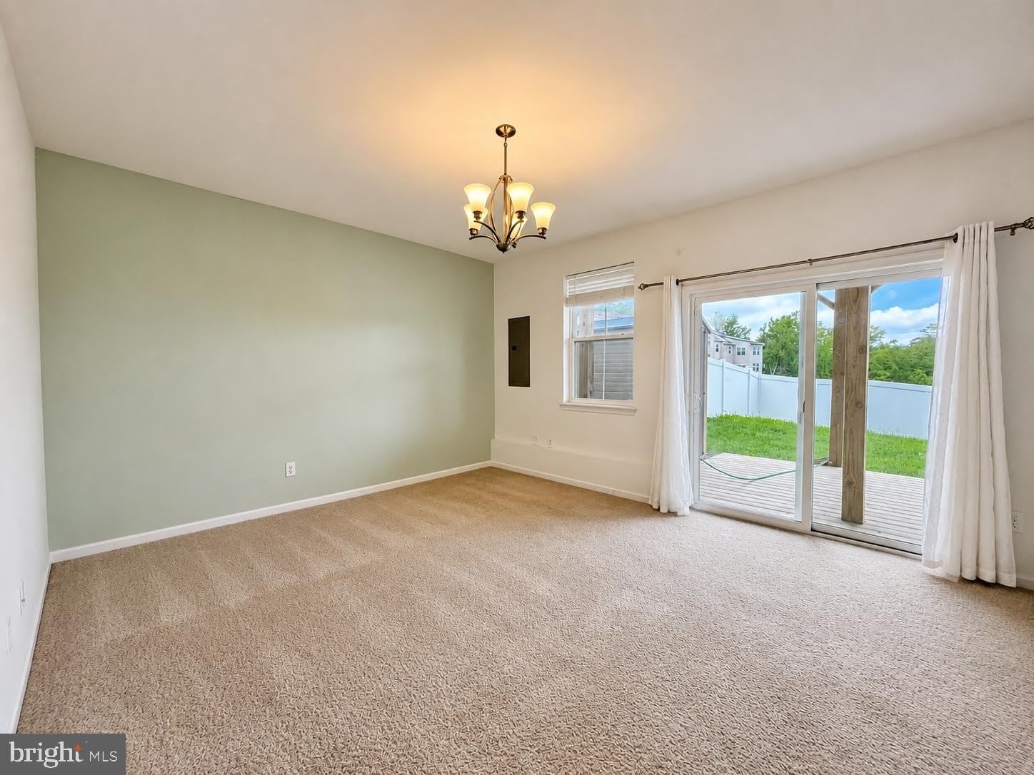 4811 HICKS Drive – photo 3