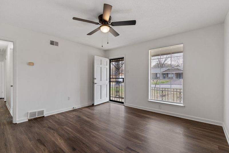 3302 Cedar Springs Dr – photo 4