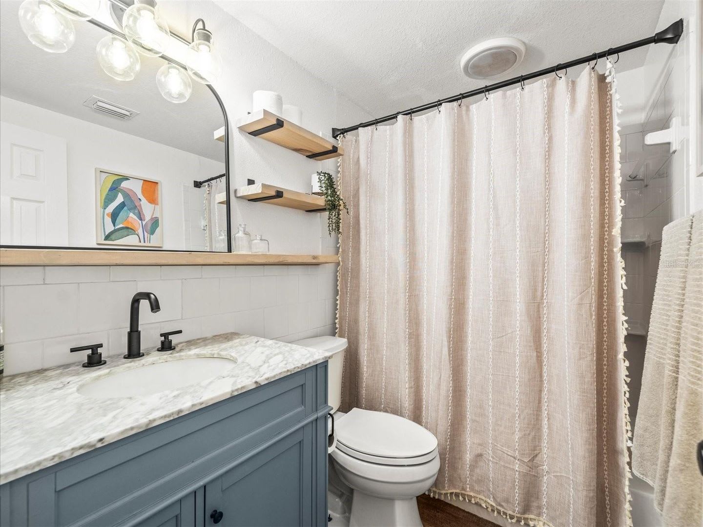 3138 W Varn – photo 4