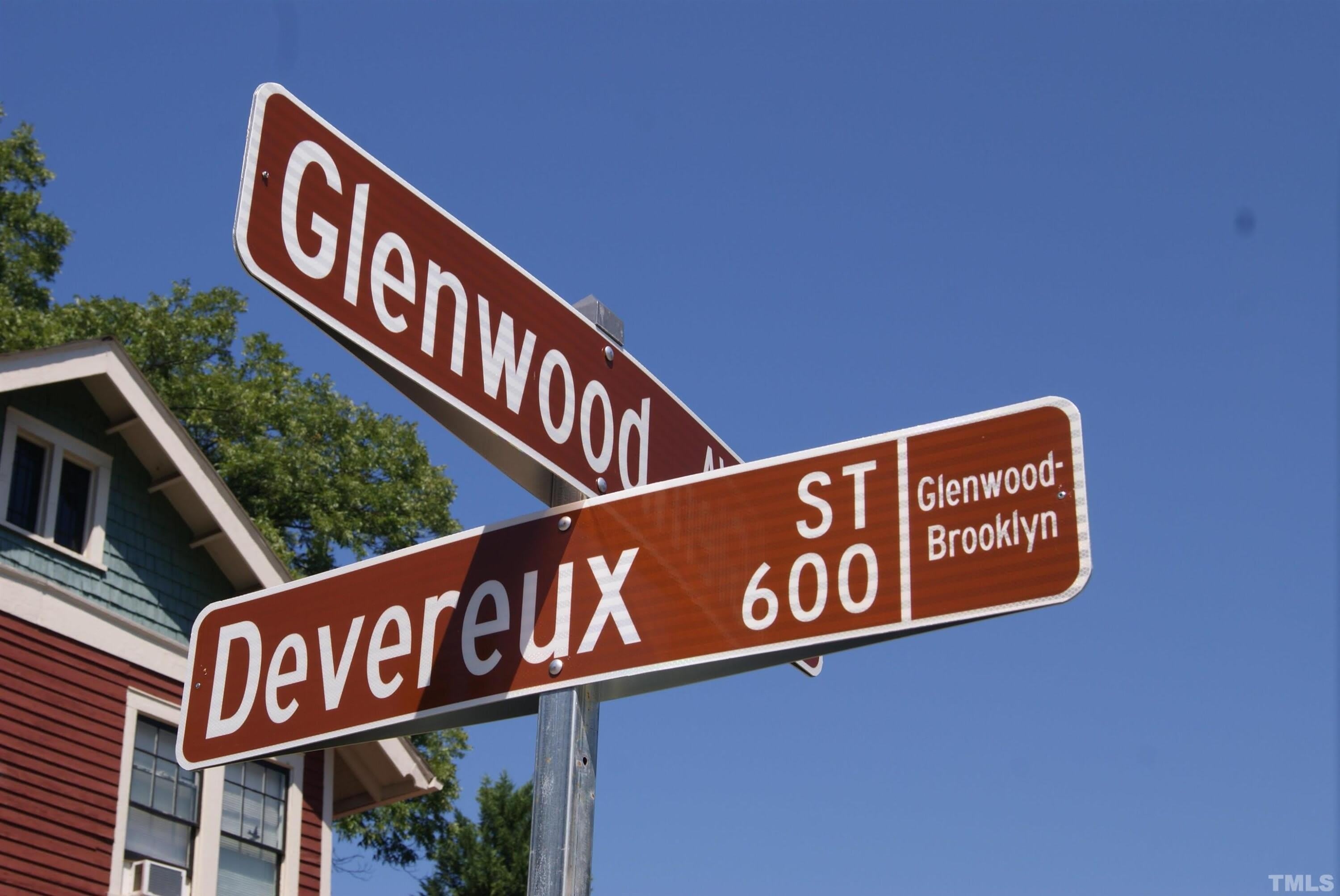 600 Devereaux Street – photo 4