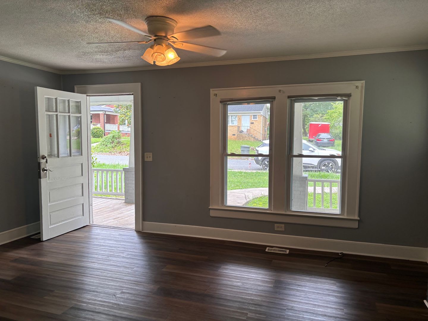 2-3 BED, 1 BATH HOME WITH WRAP AROUND PORCH! – photo 4