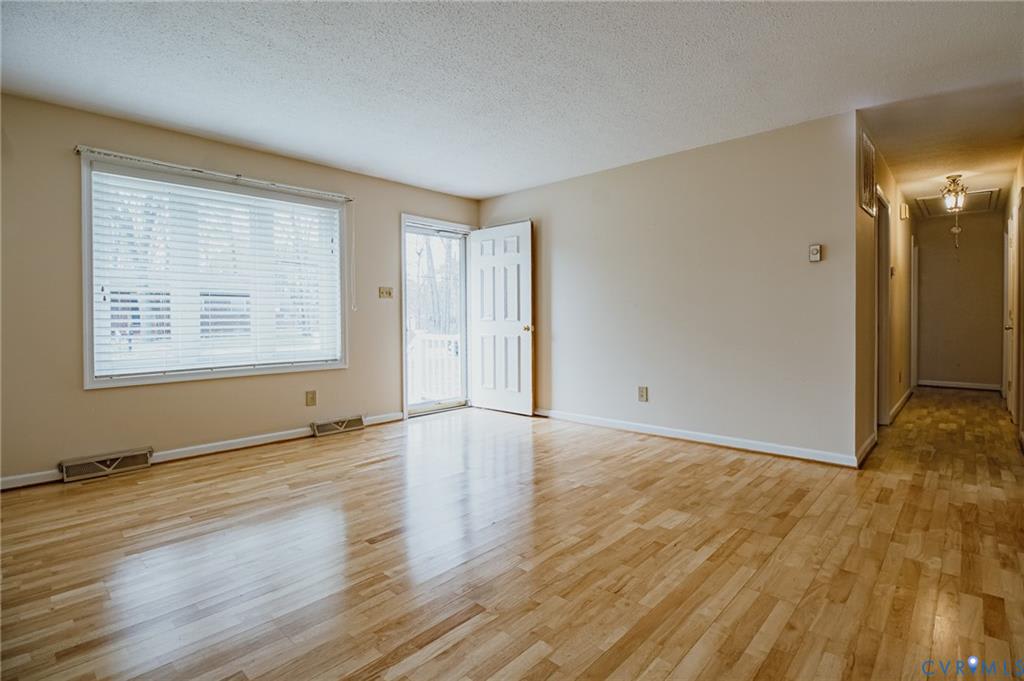 1015 Smithfield Avenue – photo 3
