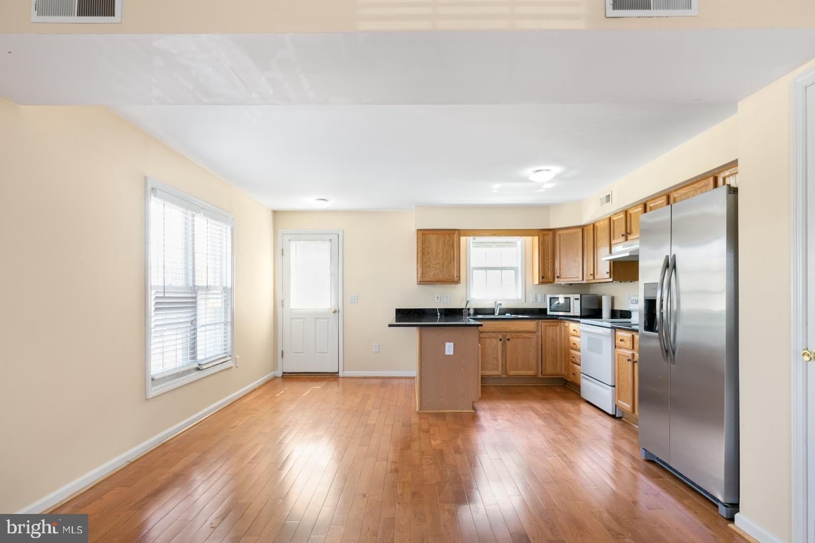 2683 EDGEMONT Street – photo 2