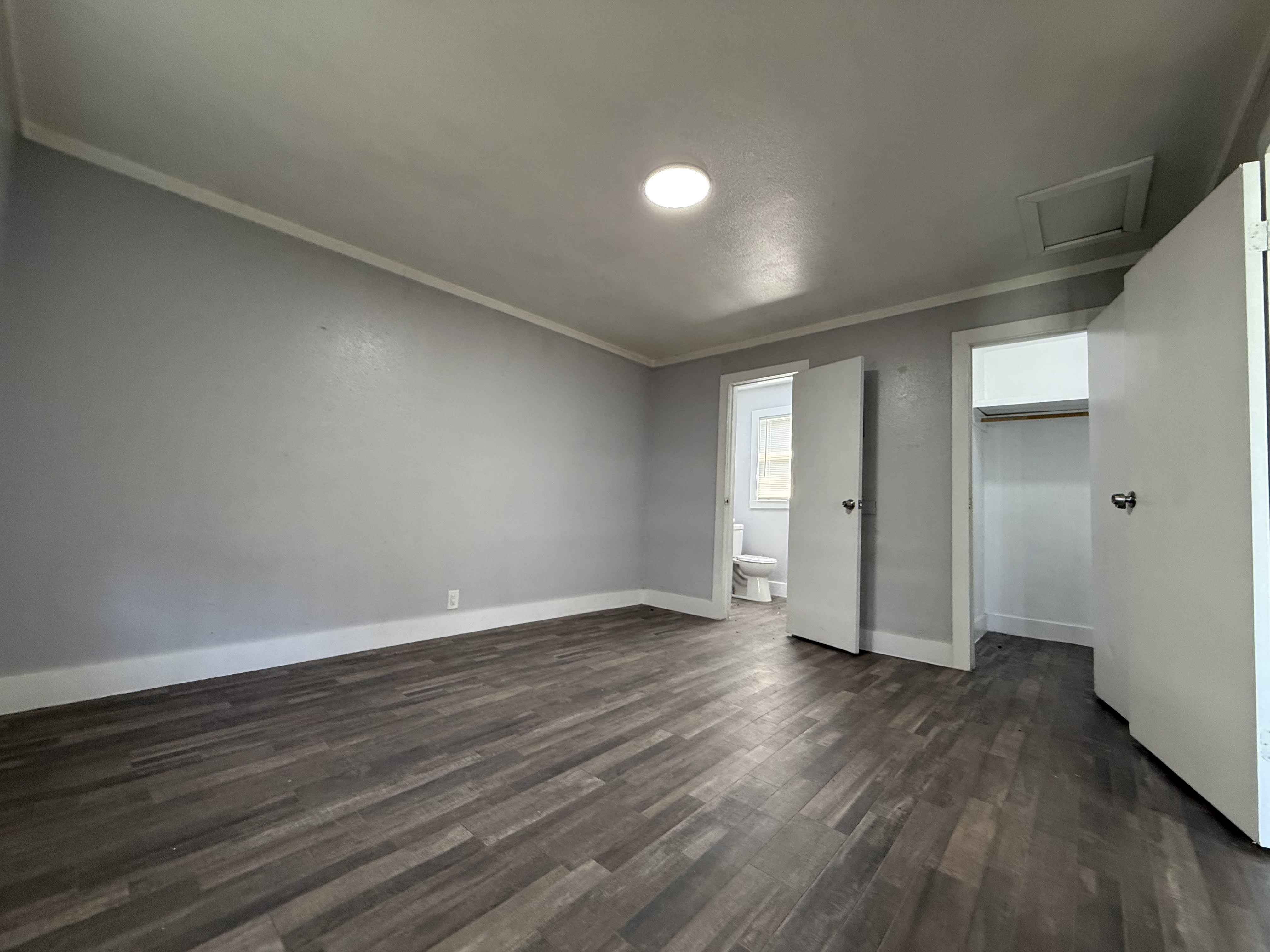652 Riverside Dr – photo 4